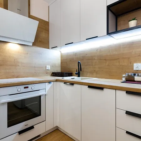 Apartament Z Dwoma Sypialniami I Z Miejscem Postojowym Białystok Zewnętrze zdjęcie